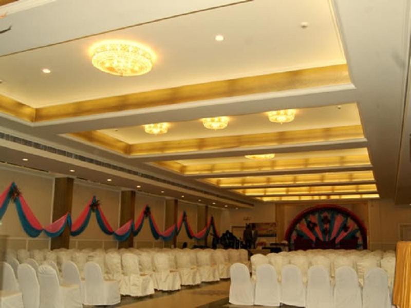 Hotel Royal Panna Shahjahanpur Екстериор снимка